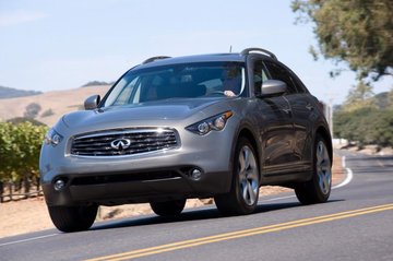 2010 Infiniti FX50 S 001.jpg