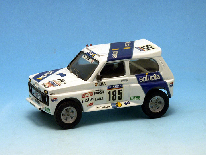 Lada Niva Jacky Ickx Paris Dakar 1987.jpg