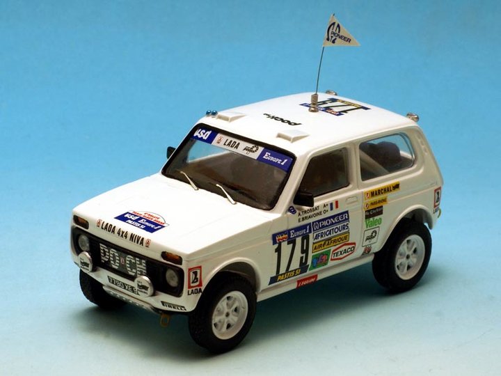 Lada Niva Poch Paris Dakar 1984.jpg