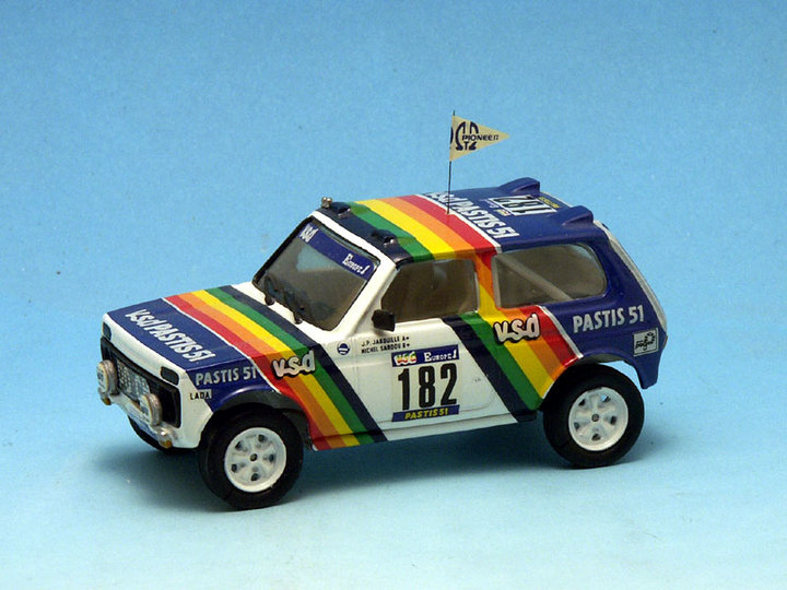 Lada Niva VSD Pastis 51 Paris Dakar 1984.jpg