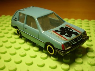 PEUGEOT205.jpg