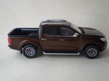 Nissan Navara 2017-3.jpg