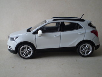 Vauxhall Mokka X5.jpg