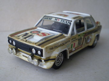 FIAT 131-7.jpg