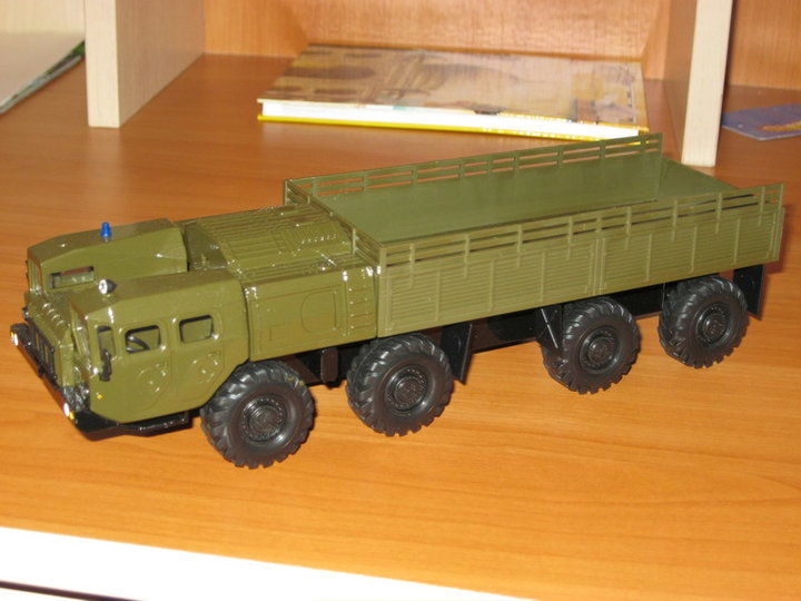 МАЗ-7310. <br />Виробник: Елекон, м.Казань (Росія).<br />Масштаб: 1:43.