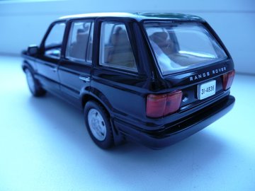 RANGE ROVER Bond 3.jpg