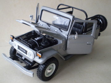 Toyota FJ40-6.jpg