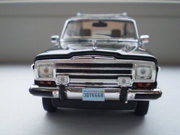 JEEP WAGONEER morda.jpg