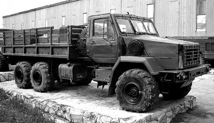 kraz5E6315_01.jpg