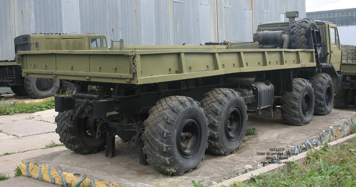 kraz6E6316_04.jpg