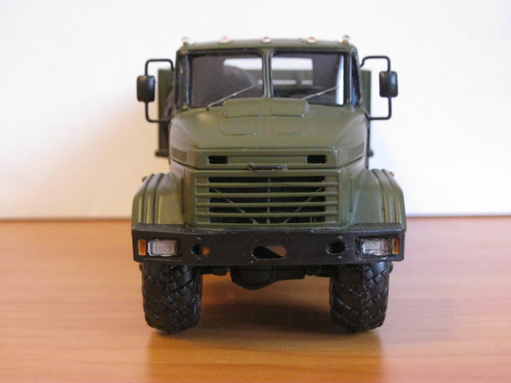 КрАЗ-6322. <br />Виробник - Кіммерія, Херсон. Масштаб  - 1:43.