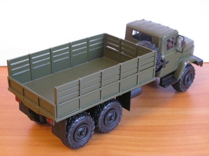 КрАЗ-6322. <br />Виробник - Кіммерія, Херсон. Масштаб  - 1:43.