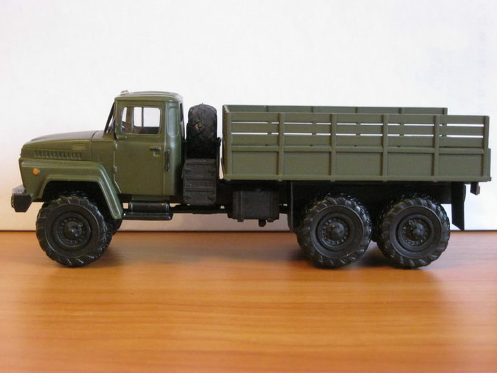 КрАЗ-260. <br />Виробник  - Кіммерія, Херсон. <br />Масштаб - 1:43.