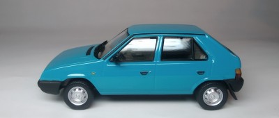Škoda Favorit 136L 1988 (3).jpg
