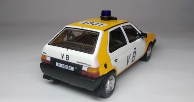 Škoda Favorit 136L Veřejná bezpečnost 1988 (6).jpg