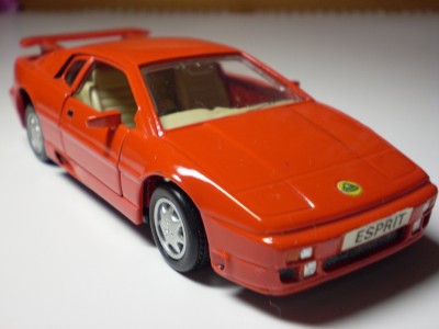 LOTUS ESPRIT.jpg