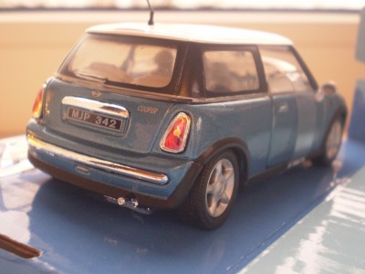 Mini Cooper Car zad.jpg