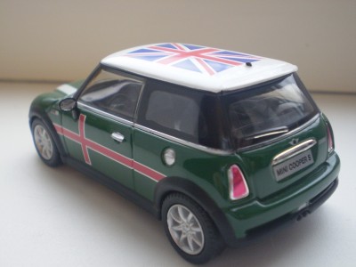 Mini Cooper S zad.jpg