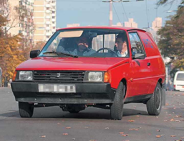 ZAZ1109_1.jpg