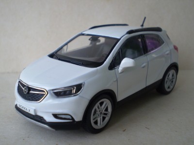 Opel Mokka X-3.jpg