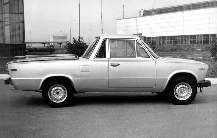 VAZ2106tourist_1.jpg