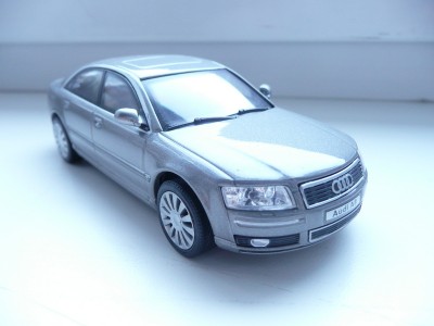 AUDI A8-1.jpg