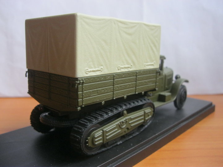 ЗіС-42. <br />Виробник  - Miniclassic, Запоріжжя.<br />Масштаб - 1:43.