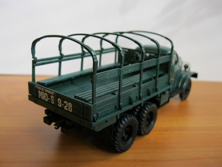 ZiS-151 (ЗиС-151). <br />Виробник -  DiP Models, Китай.<br />Масштаб: 1:43.