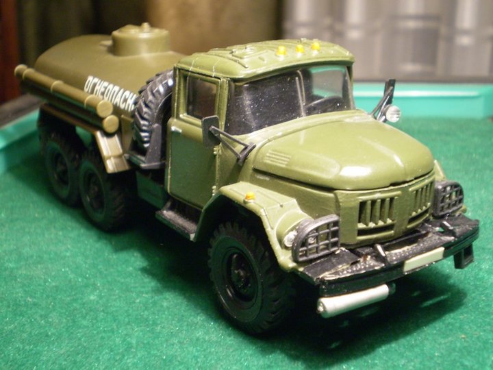 ZIL-131 ATZ-4,9 konv..jpg