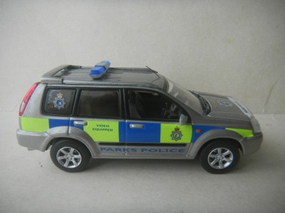 Nissan X-Trail Police3.jpg