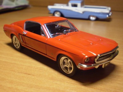 FORD MUSTANG GT.jpg