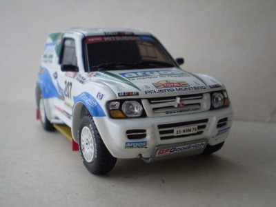 Mitsubishi Pajero T2-2002-3.jpg