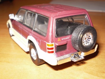 MITSUBISHI PAJERO 1997 zad.jpg