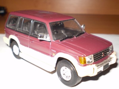 MITSUBISHI PAJERO 1997.jpg