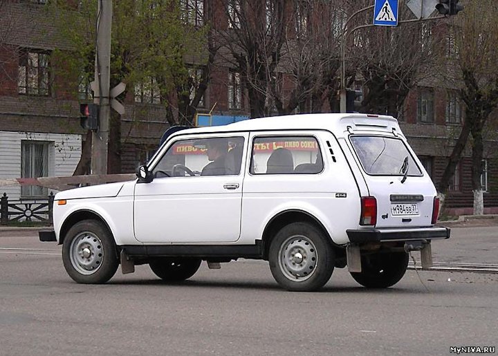 VAZ212180_3.jpg