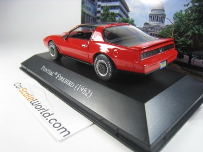 pontiac-firebird-1982-1-43-ixo-altaya-red-3.jpg