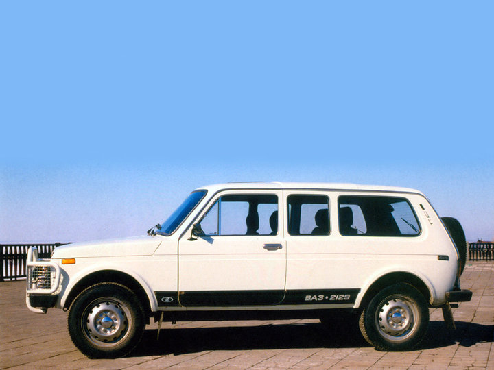 VAZ2129_1.jpg