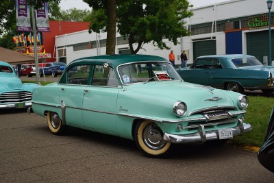 1954_Plymouth_Savoy_(35581882206).jpg