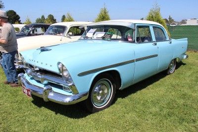 1956_Plymouth_Savoy_Sedan_(22333134491).jpg