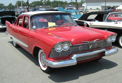 1958_Plymouth_Savoy_4-door_f.jpg