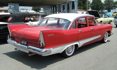 1958_Plymouth_Savoy_4-door_s.jpg