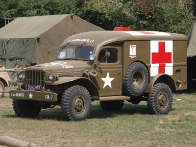 Dodge_WC54_Field_Ambulance_(1943)_(owner_Glen_Rummery)_pic4.jpg