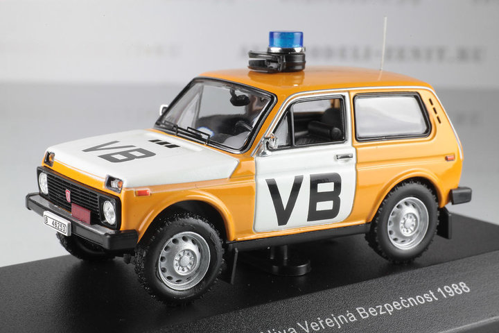 FOX017 Lada Niva VB 1988.jpg