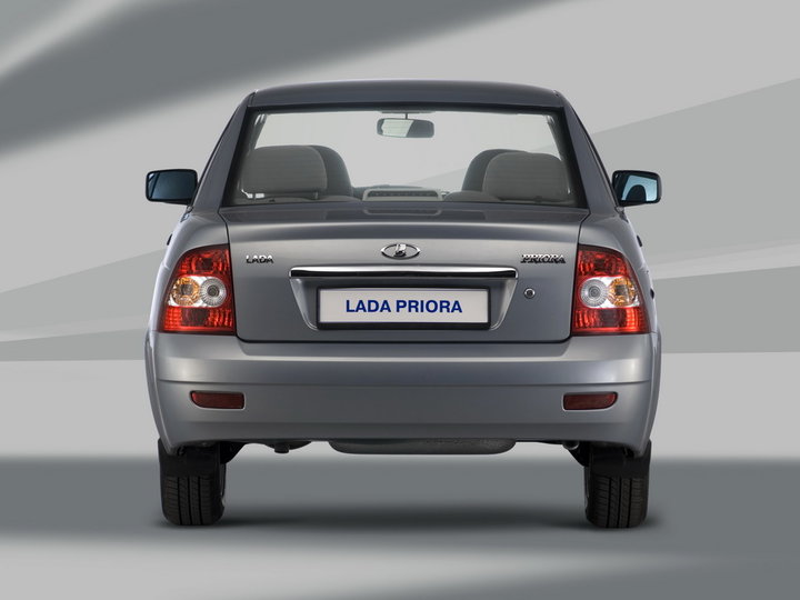 lada_priora_sedan_02.jpg