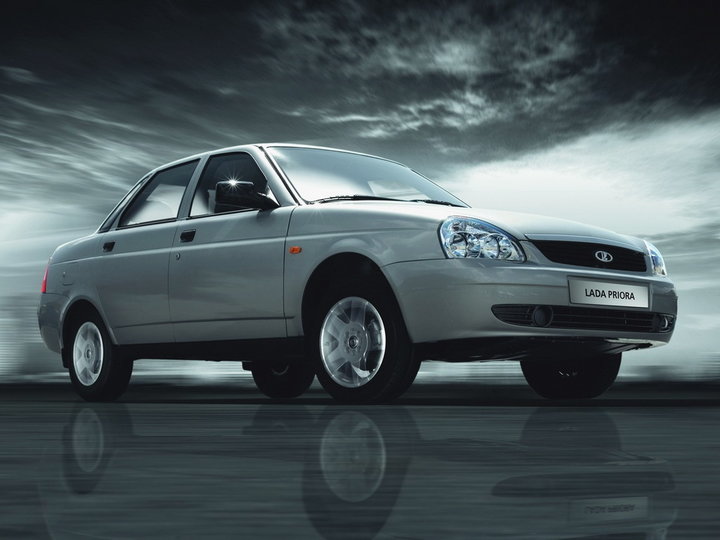 lada_priora_sedan_10.jpg