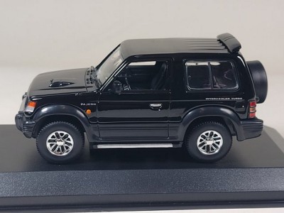 Mitsubishi Pajero 1991-2.jpg