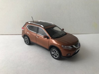 Nissan X-Trail 2014-3.jpg