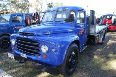 Commer_Superpoise_1957.jpg