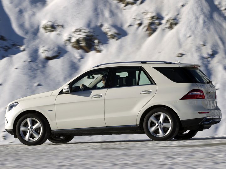 mercedes-benz_ml_350_bluetec_2.jpg