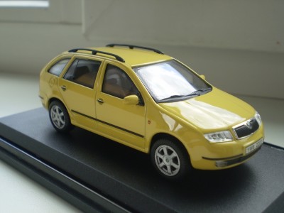 SKODA FABIA COMBI.jpg